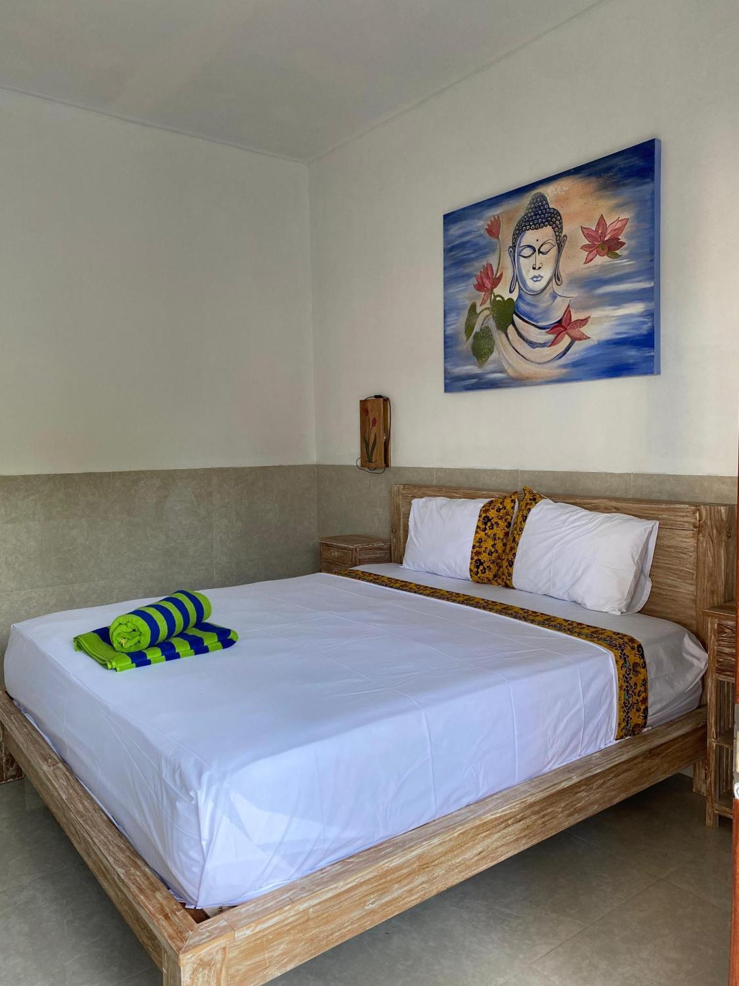 Coconut Beach Bungalows & Warung 2 Amed Eksteriør bilde