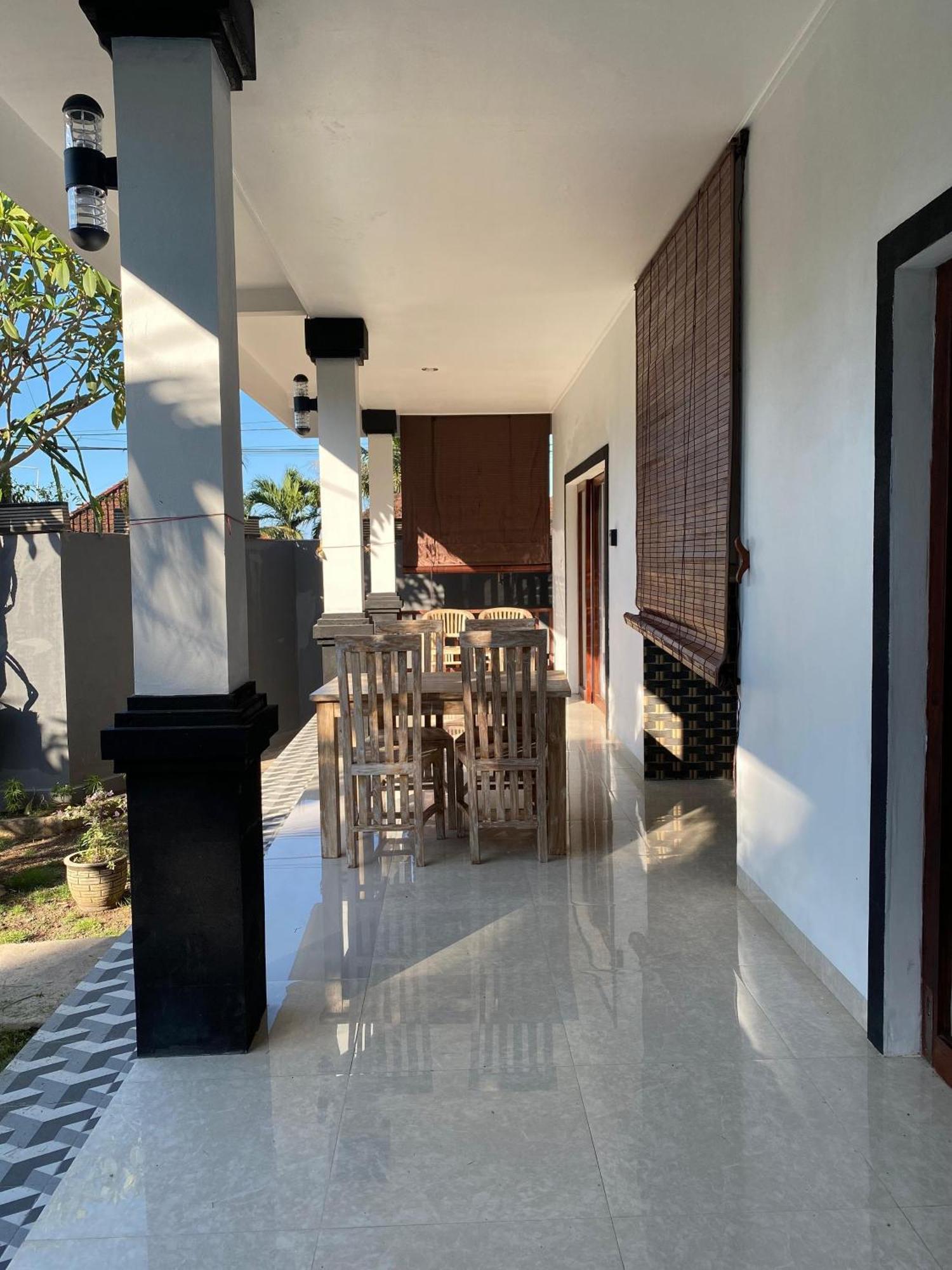 Coconut Beach Bungalows & Warung 2 Amed Eksteriør bilde